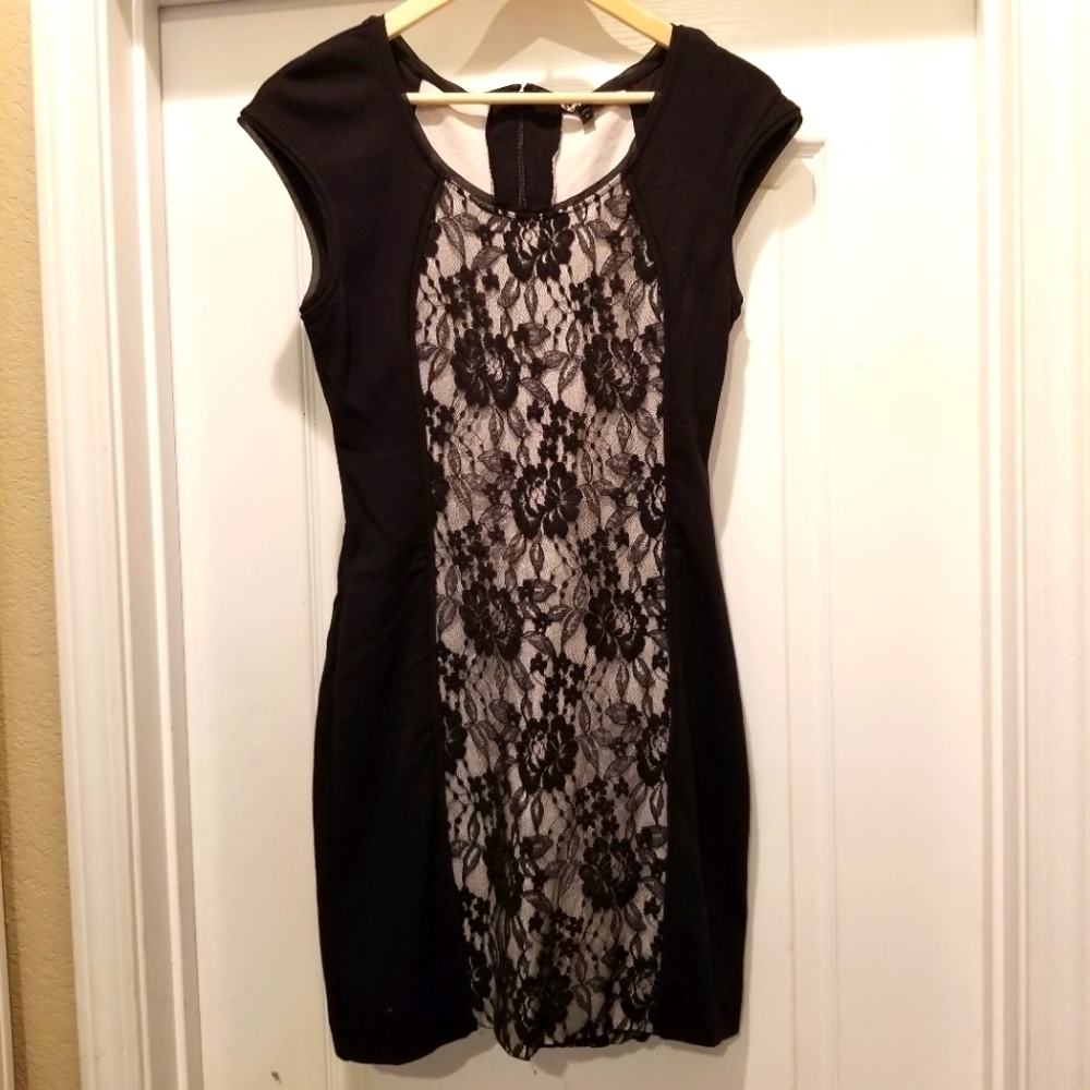 Express Black lace scoop neck slimming dress size 6